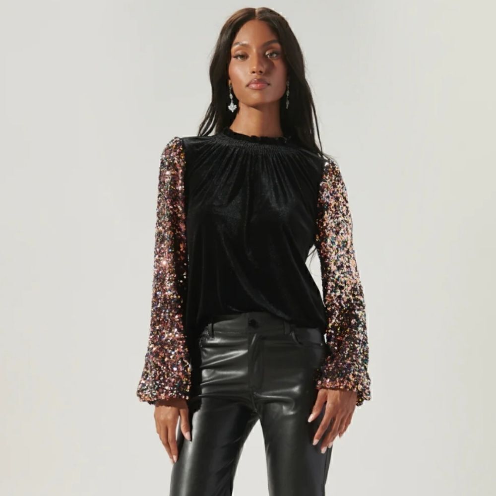 Sugarlips NWOT Michelle velvet and sequined pop sleeves mockneck blouse